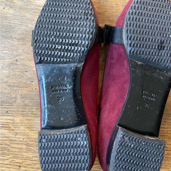 Prada shoes I love it but it run little bigger for me . - Picture 4 of 5